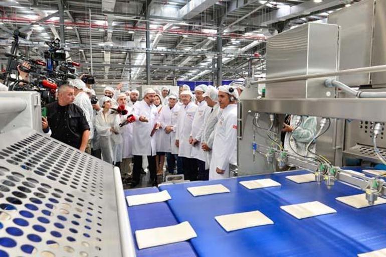 Kılıçdaroğlu İstanbulda halk ekmek fabrikası açılışına katıldı