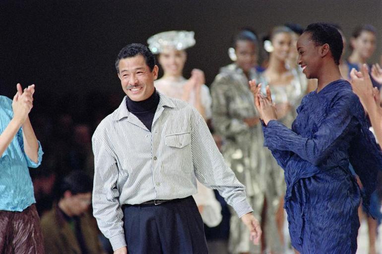 Dünyaca ünlü Japon moda tasarımcısı Issey Miyake hayatını kaybetti