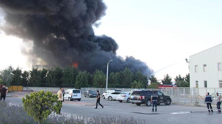 Son dakika... Konya’da boya fabrikasında yangın