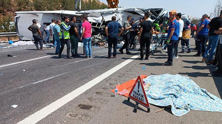 Son dakika...Gaziantepte katliam gibi kaza: 16 kişi hayatını kaybetti