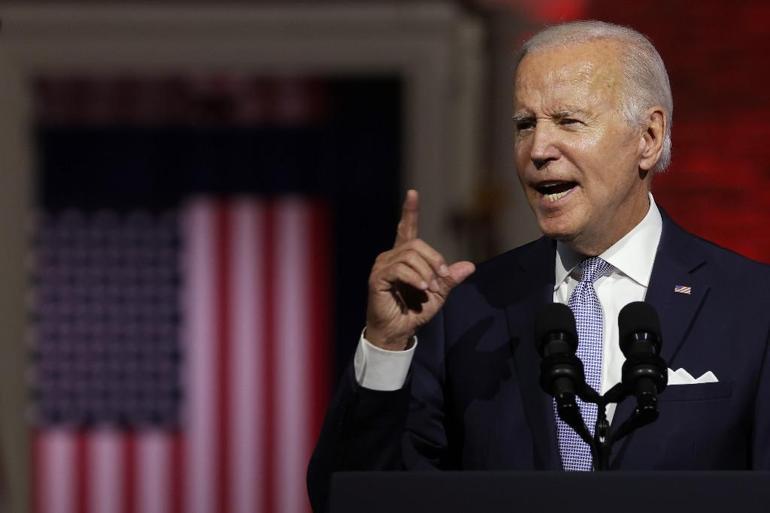 Biden: Trump ve destekçileri demokrasi için bir tehdit
