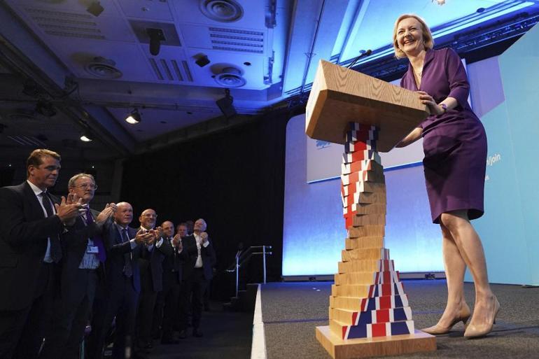 İngilterenin yeni başbakanı Liz Truss oldu