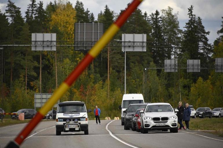 Kısmi seferberlik kararının ardından Rusyadan Finlandiyaya geçişler arttı