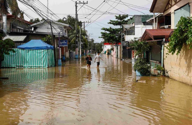 Filipinleri vuran Noru Tayfununda can kaybı 8e yükseldi