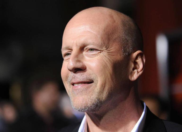Bruce Willis, dijital ikiz iddialarını yalanladı