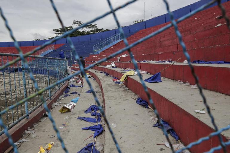 Endonezyada stadyum faciasının ardından yas​​​​