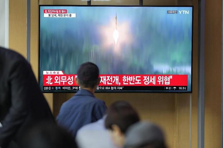 K﻿uzey Kore balistik füze fırlattı: İki haftada toplam 10 deneme