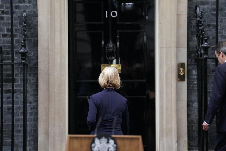 İngiltere Başbakanı Liz Truss istifa etti