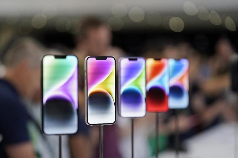 Çinde iPhone imalatına Covid-19 engeli: Üretim hedefi azaldı