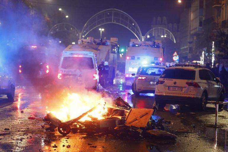 Brükselde maç sonrası şiddet olayları nedeniyle polis sendikası siyasileri suçladı