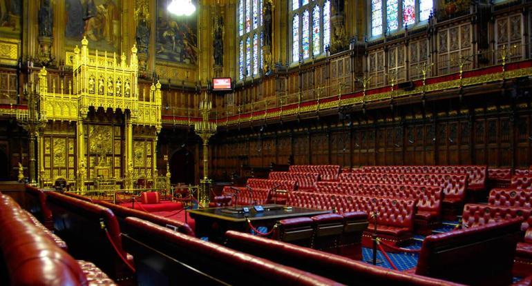 İngilterede muhalefetten reform önerisi: Lordlar Kamarası lağvedilmeli