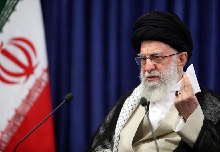 İran lideri Hamaneye kız kardeşinden sert tepki: İnsanları öldürmede Humeyninin yolunu tuttu