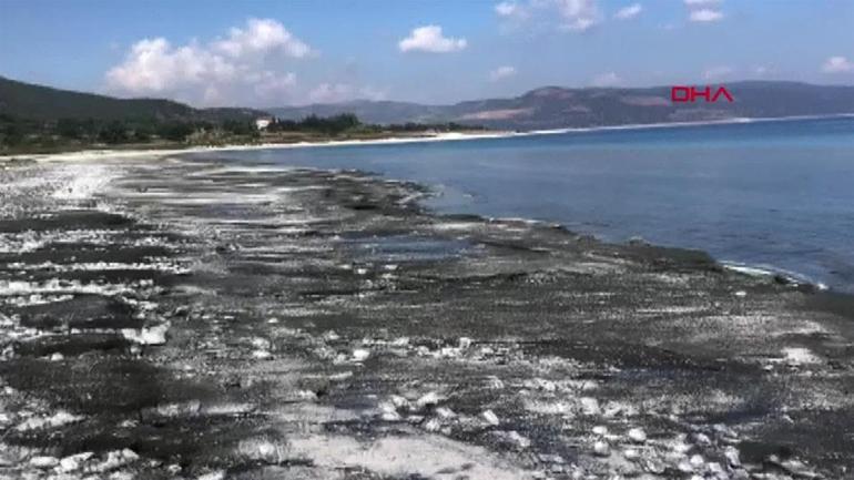 Salda Gölü kumsalında kararma iddiası