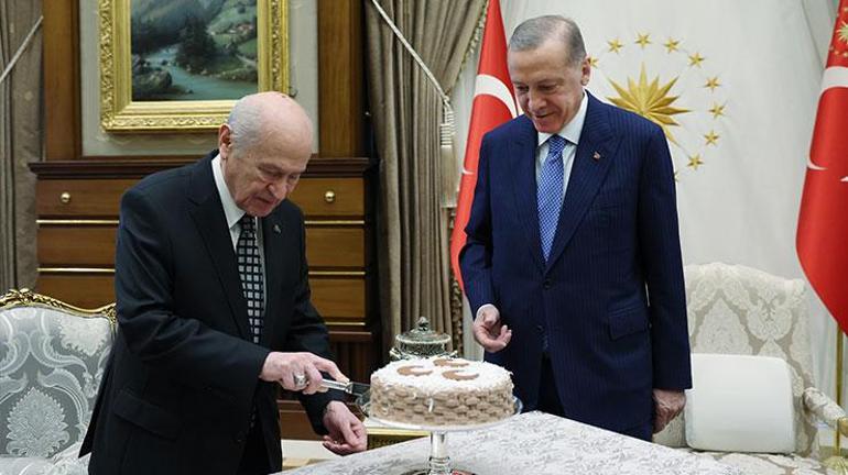 Son dakika... Cumhurbaşkanı Erdoğan, MHP lideri Bahçeli ile görüştü