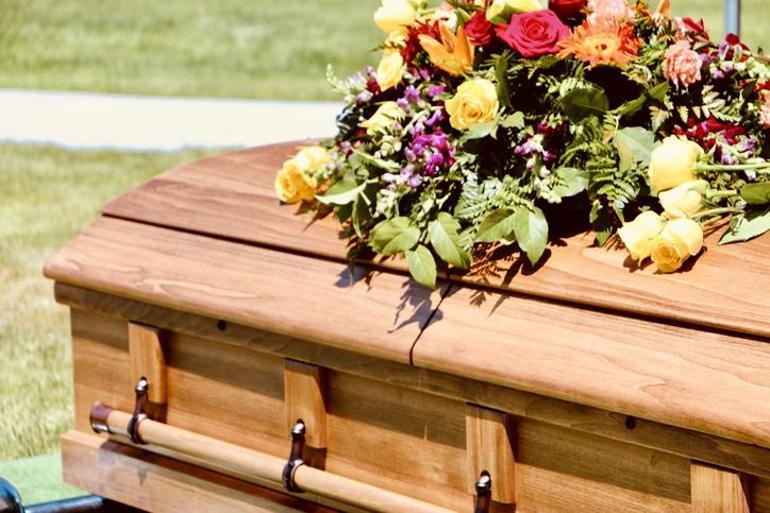 ABDde cenaze levazımatçısına 20 yıl hapis: 500den fazla cesedi parçalara ayırıp sattı