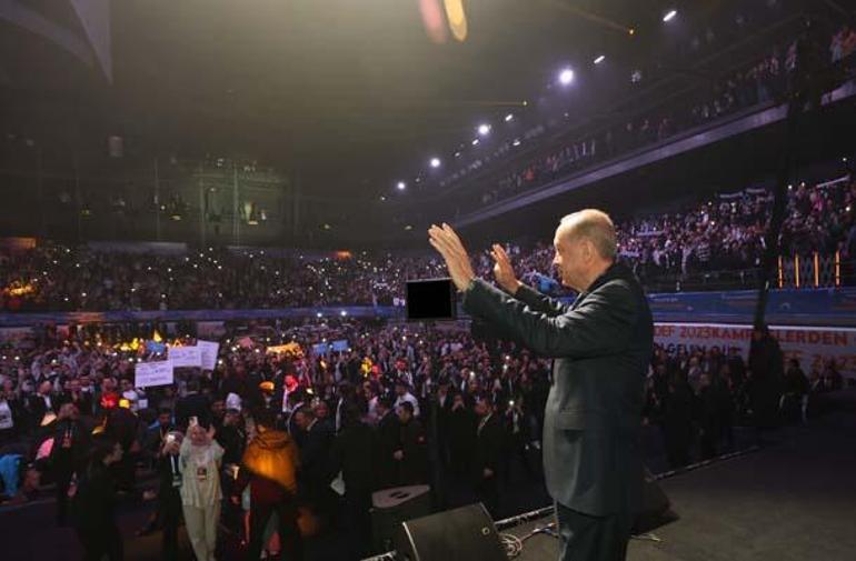 SON DAKİKA: Cumhurbaşkanı Erdoğan ÜniAK FESTte gençlere hitap etti