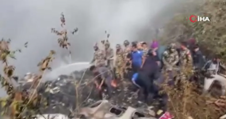 Son dakika... Nepalde yolcu uçağı düştü: Can kaybı 67ye yükseldi