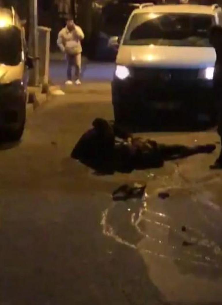 İstanbulda akılalmaz olay: Kız kardeşini araçta görünce kaputa atladı