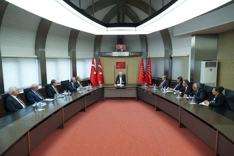 Kılıçdaroğlundan belediye başkanlarına aday mesajı