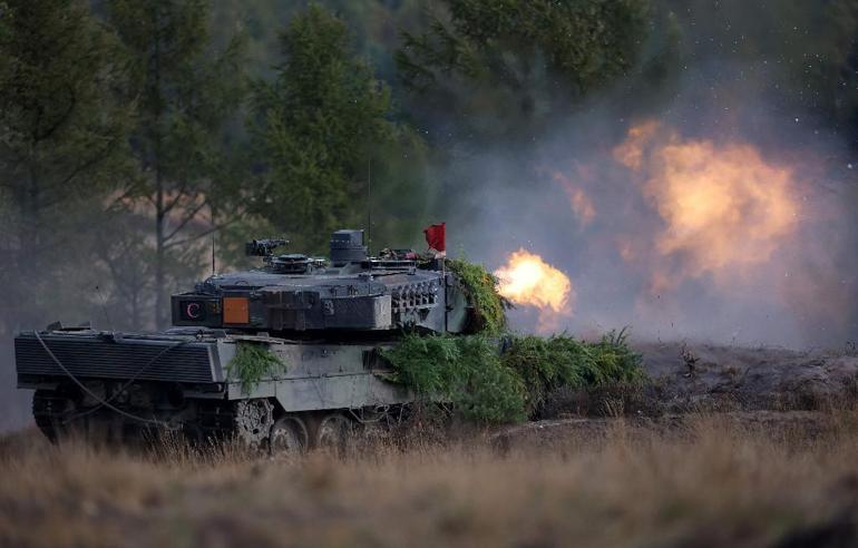 Tank sevkiyatını onaylayan Almanyadan flaş Putin açıklaması
