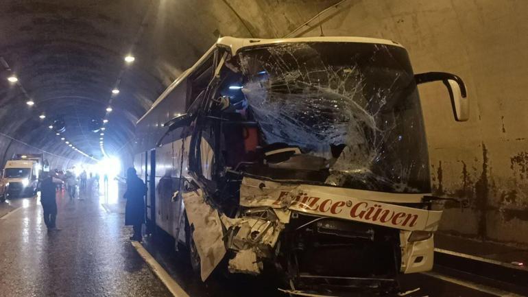 Son dakika... Bolu Dağı Tünelinde zincirleme kaza: Can kaybı var