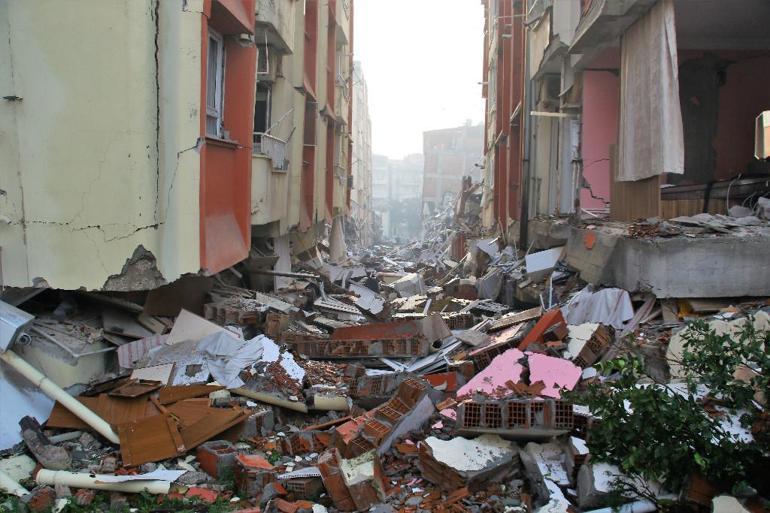 Türkiye tarihinin ikinci büyük depremi: 32 atom bombasına eşit