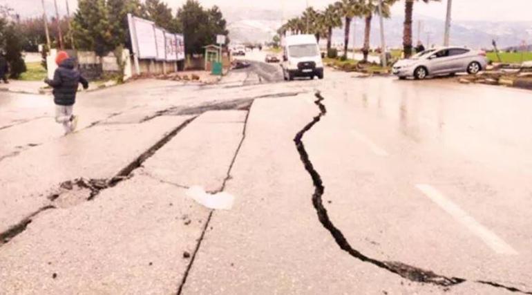 Prof. Dr. Naci Görür: Depremi durduramayacağımıza göre, dirençli kentler kurmalıyız