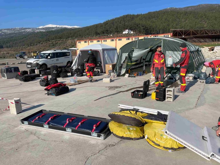İspanyadan gelen kurtarma ekibi, ülkesine dönüyor