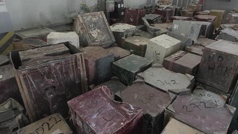 Enkazdan çıkan değerli eşyalar koruma altında