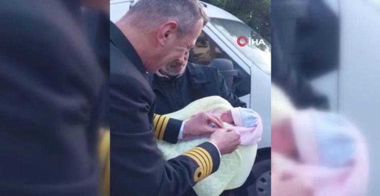 TCG Bayraktar gemisinde bir bebek daha dünyaya geldi