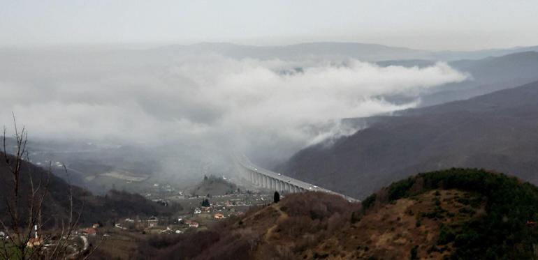 Bolu Dağı’nda sis ve sağanak: Görüş mesafesi 30 metreye kadar düştü