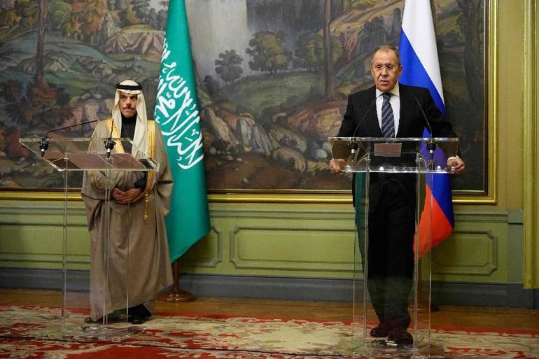 Rusya Dışişleri Bakanı Lavrov, Suudi Arabistanlı mevkidaşı ile görüştü