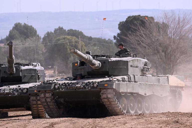 Almanya, Ukraynaya 18 Leopard 2 tankı gönderdi