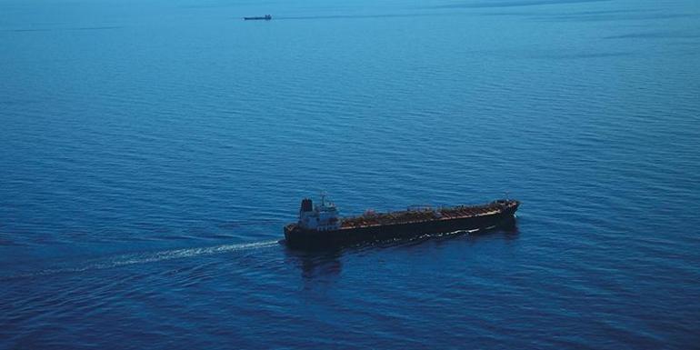 Akdeniz’de 400 düzensiz göçmen kurtarılmayı bekliyor