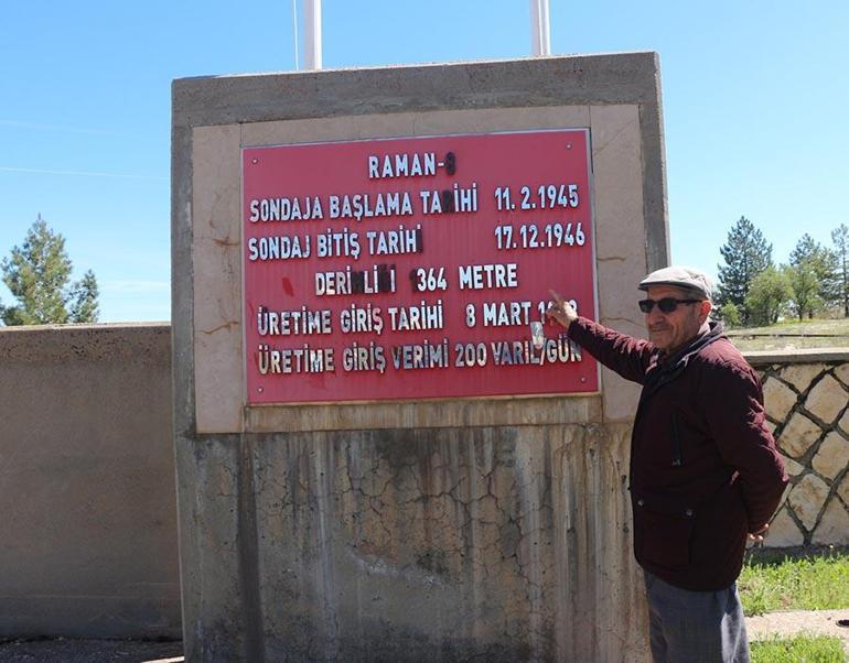 Baba ve oğlunun emekli olduğu petrol kuyusu 75 yıldır üretimde