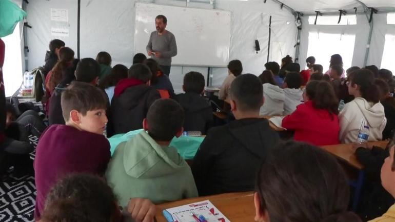 Bakan Özer’den deprem bölgesinde eğitim açıklaması