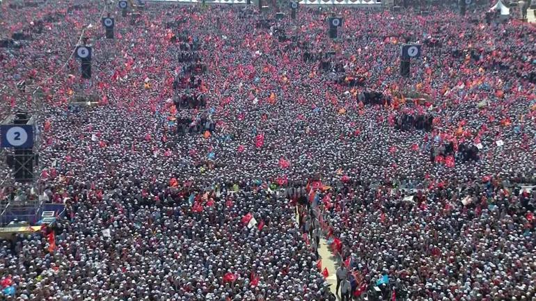 AK Partinin Büyük İstanbul Mitingi Cumhurbaşkanı Erdoğan: 1 milyon 700 bin katılım var