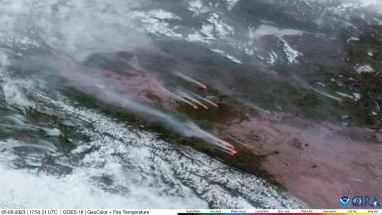 Kanada’da 121 bin hektarlık alan küle döndü: Orman yangınları uzaydan görüntülendi