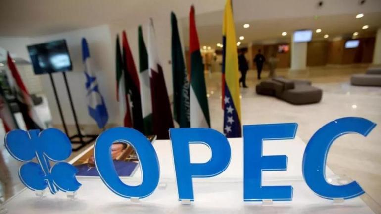 Petrol zirvesinde hassasiyet krizi Muhabirler OPEC toplantısından çıkarıldı