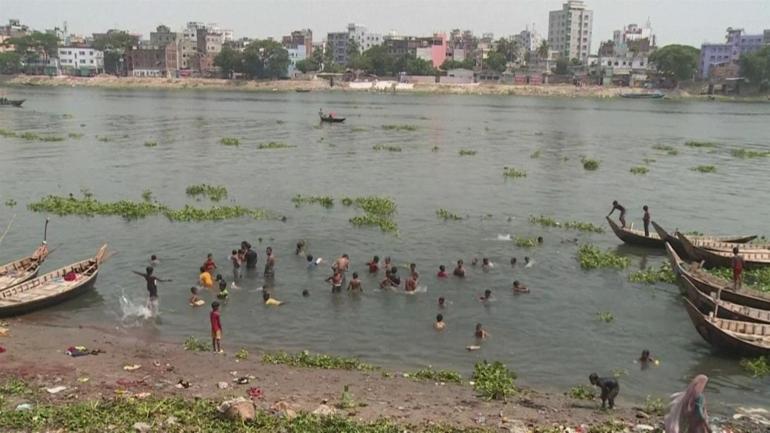 Bangladeşte 50 yılın sıcaklık rekoru