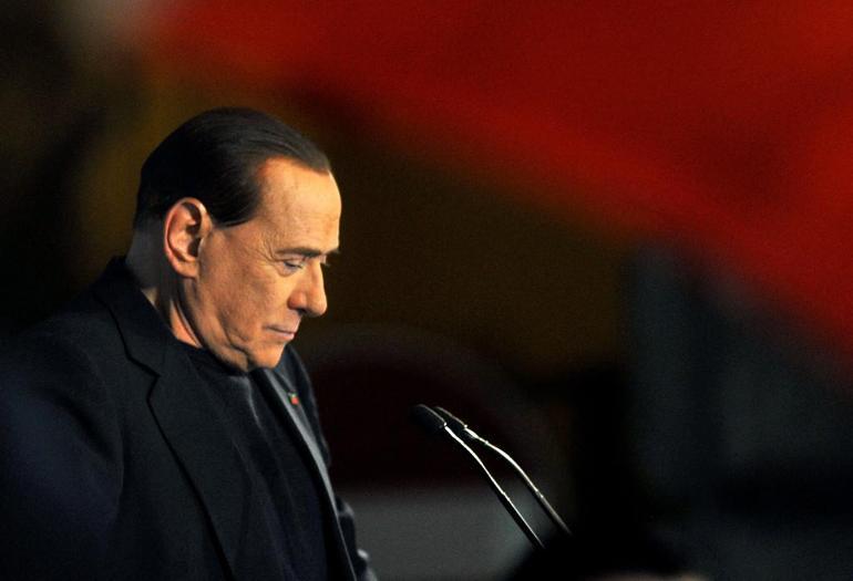 Berlusconi için Milanoda cenaze töreni: Naaşı yakılacak, külleri villasında saklanacak