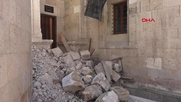 Deprem bölgesindeki tarihi yapılarda restorasyon sürüyor