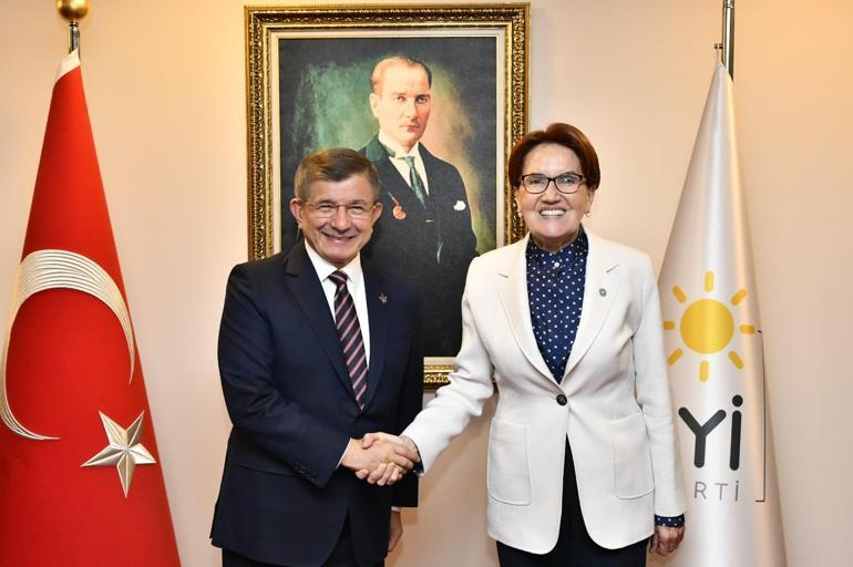 Meral Akşener yeni A Takımını topladı
