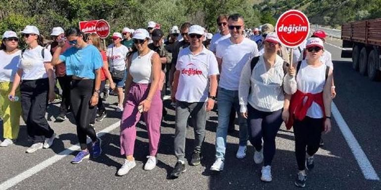 Tanju Özcanın Değişim ve Adalet yürüyüşünde 4üncü gün: Ankara il sınırına ulaştı