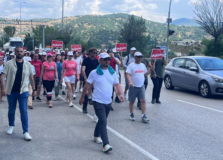 CHPde tansiyon yükseldi Özcandan Öztraka sert tepki