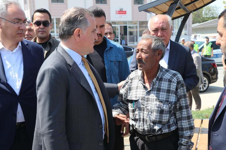 Bakan Bak: Deprem bölgesine yeni yurtlar yapacağız