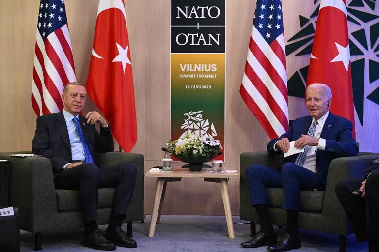 Cumhurbaşkanı Erdoğan’dan NATO Zirvesi dönüşü mesajlar