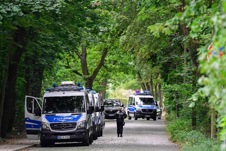 Berlinde polisin kaçak aslan avı