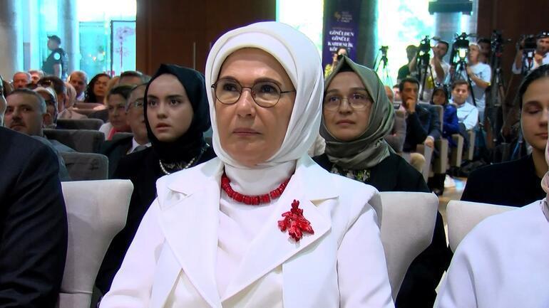 Emine Erdoğan: Devletimiz, afetlerin başladığı ilk andan itibaren tüm kurumlarıyla varlığını hissettirdi