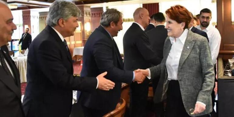 İYİ Parti Genel Başkanı Akşener, milletvekilleriyle bir araya geldi